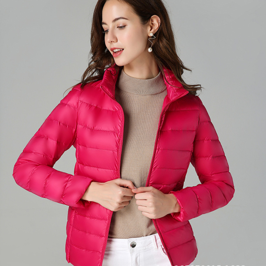 Myra | Ultra-light down jacket with sophisticated pleats